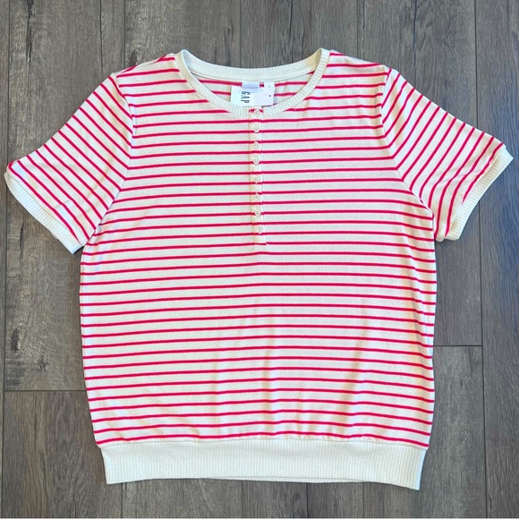 GAP Sweaters - NWT Gap Striped Short Striped Sleeved Knit Sweater Large Orange Cream